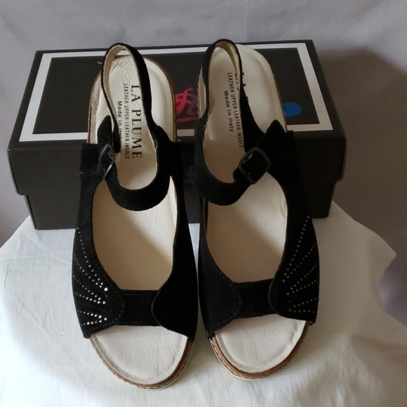 New with box black leather sandals - Picture 2 of 4